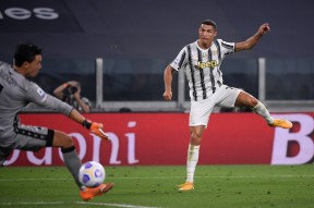 一号-C罗连续十场比赛得分超过高光表现，尤文图斯挑战极限！的简单介绍