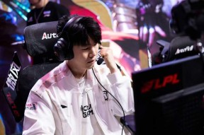 一号-TheShy回归赛场，大胜首场状态亮眼，C9观众沸腾！的简单介绍