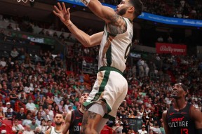 壹号娱乐-关于塔图姆在掘金比赛中比分优势明显，大胜引发热议！的信息