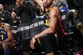 壹号娱乐-包含库里焦点对战，蒂姆与30激战勇士分钟，领先优势明显胜负难料！上演精彩一战的词条