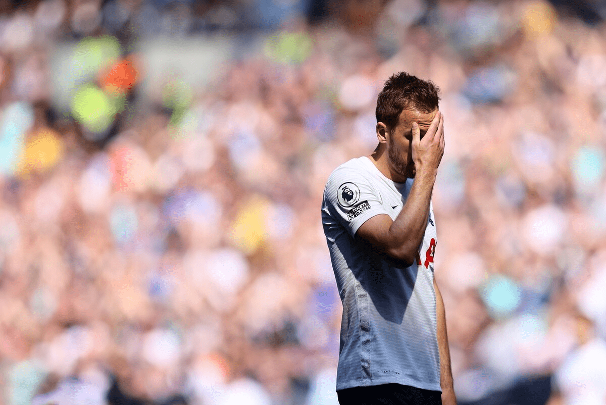 TheShy遭遇十二连败，阿森纳教练面临压力！的简单介绍